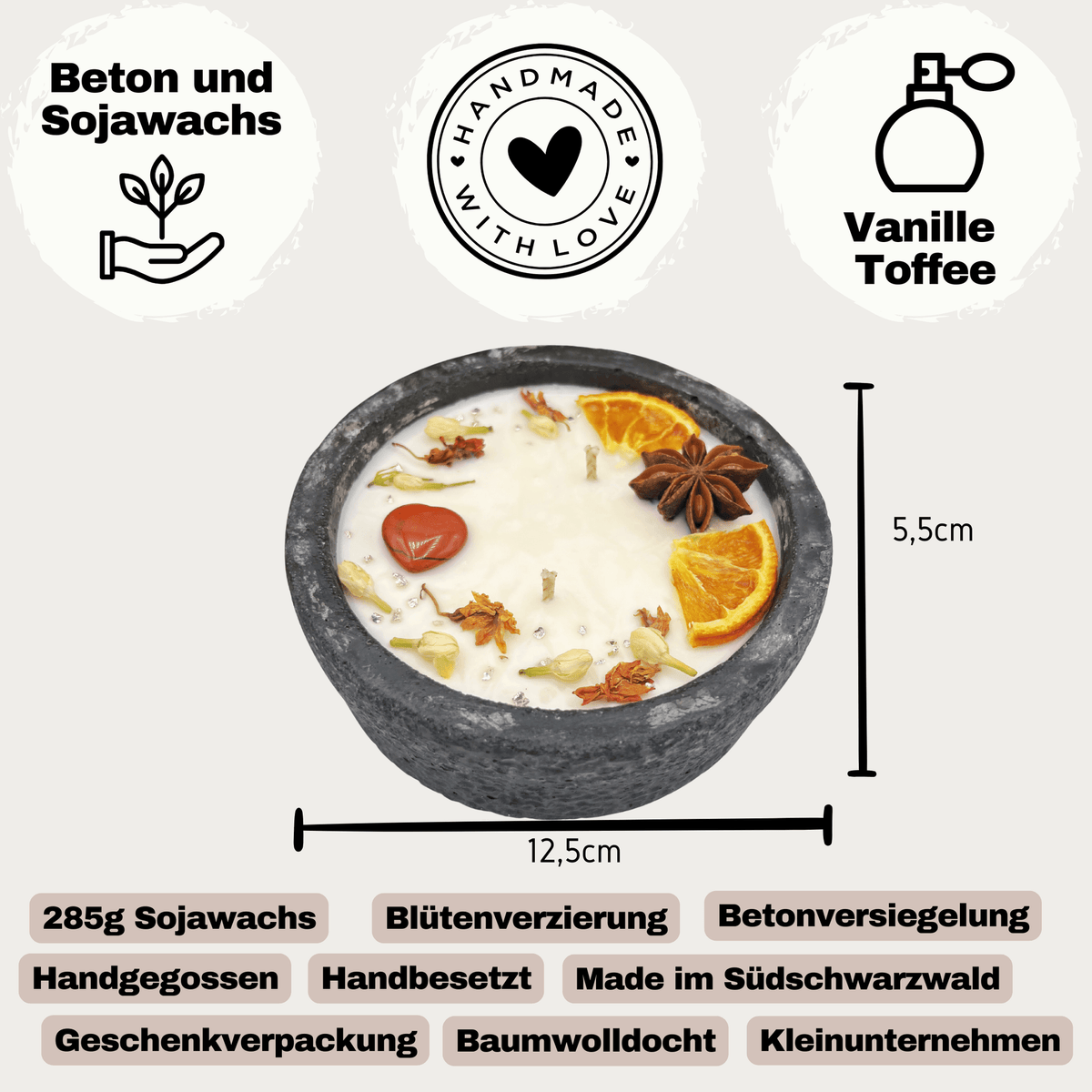 Betonkerze "Black Cinnamon" Stilvolle Sojawachskerze für Ihr Zuhause. Aromatherapie Kerze mit Blütenverzierung und HOCHWERTIGEM Baumwolldocht aus dem Südschwarzwald 