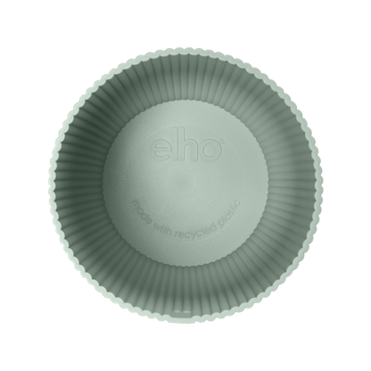 Pflanztopf Vibes Fold – Grün – D18cm x H17cm – Moderner Blumentopf mit Rillenstruktur – Mit Wasserablauf – Dekorativer Übertopf aus Kunststoff für Zimmerpflanzen – Für Wohnzimmer & Büro 