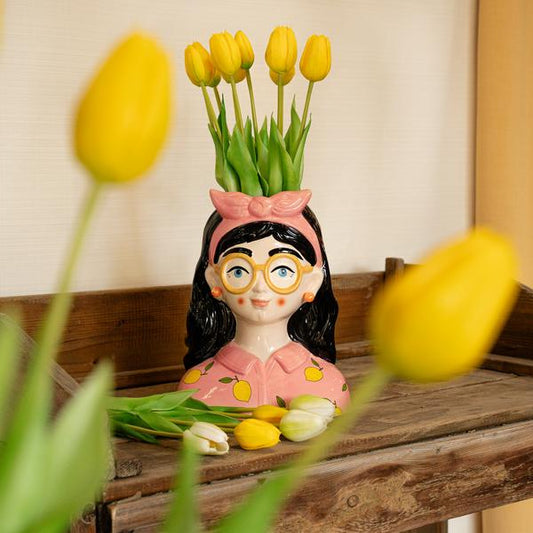 Vase Lady 'Kylie' + 10 Kunsttulpen Gelb – Steingutvase 27 cm – Dekorative Tulpen 42 cm – Elegante & fröhliche Wohnraumdekoration 